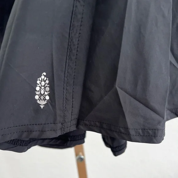 FP Movement Center Court Shorts - Picture 5 of 8